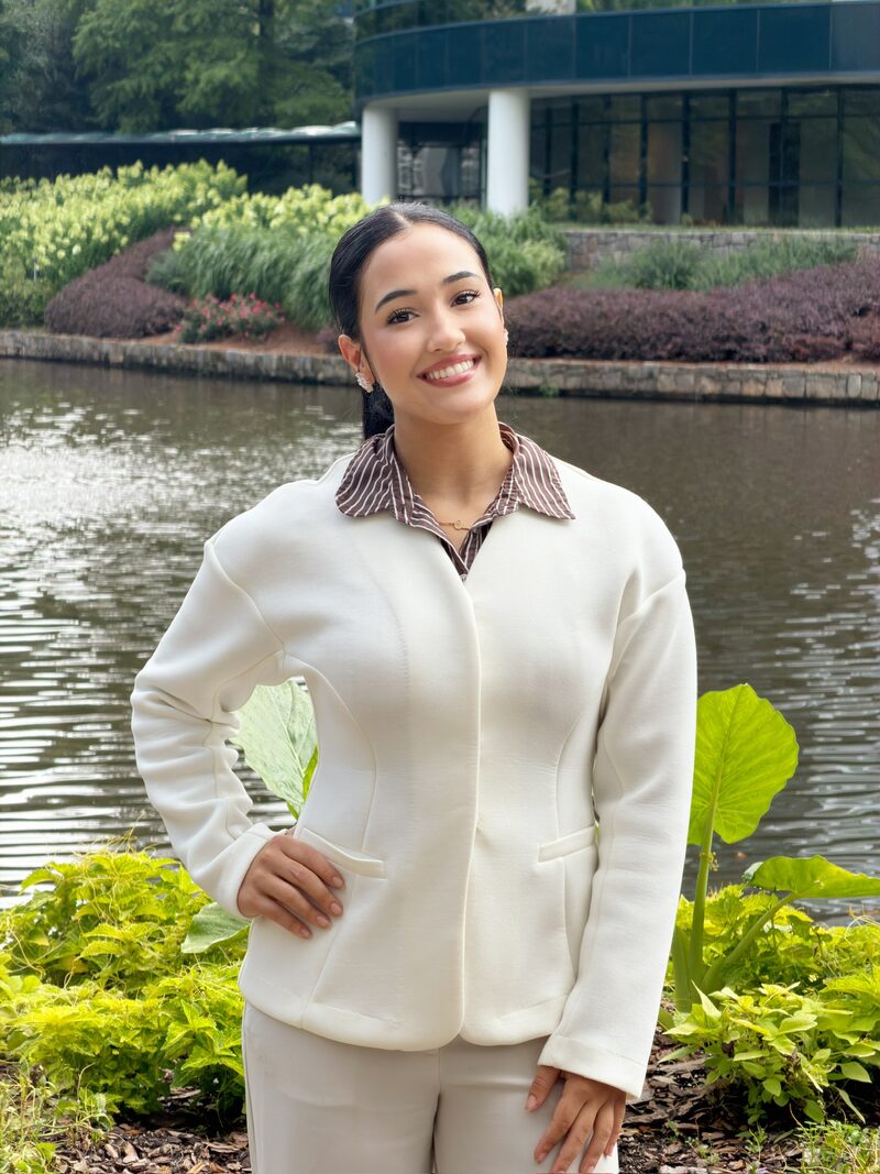 Clara Lima - Client Representative at Luxuriate Management